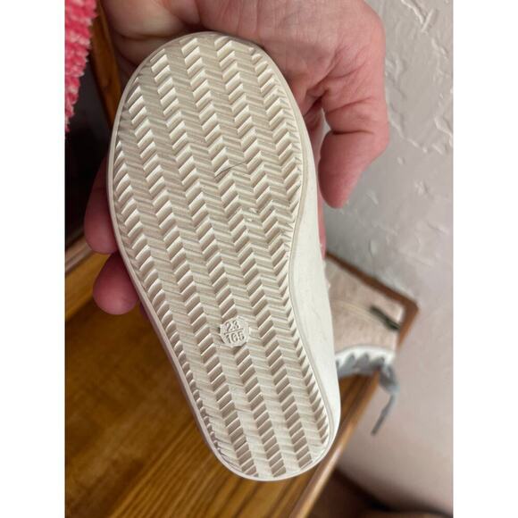 Kids Toddler Sherpa zip up lace up sneaker size 6 - Picture 6 of 6